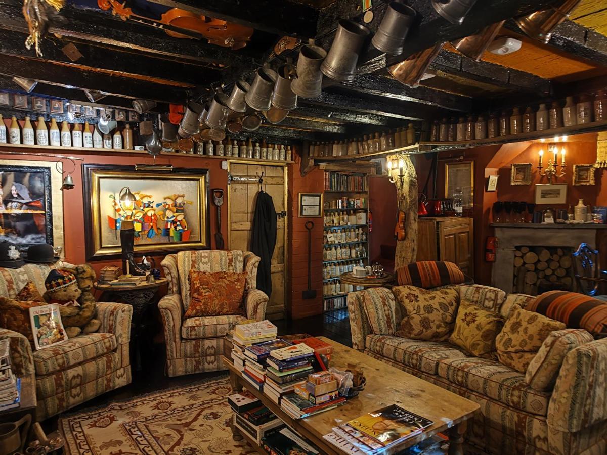 Wizards Thatch Luxury Suites Alderley Edge Esterno foto