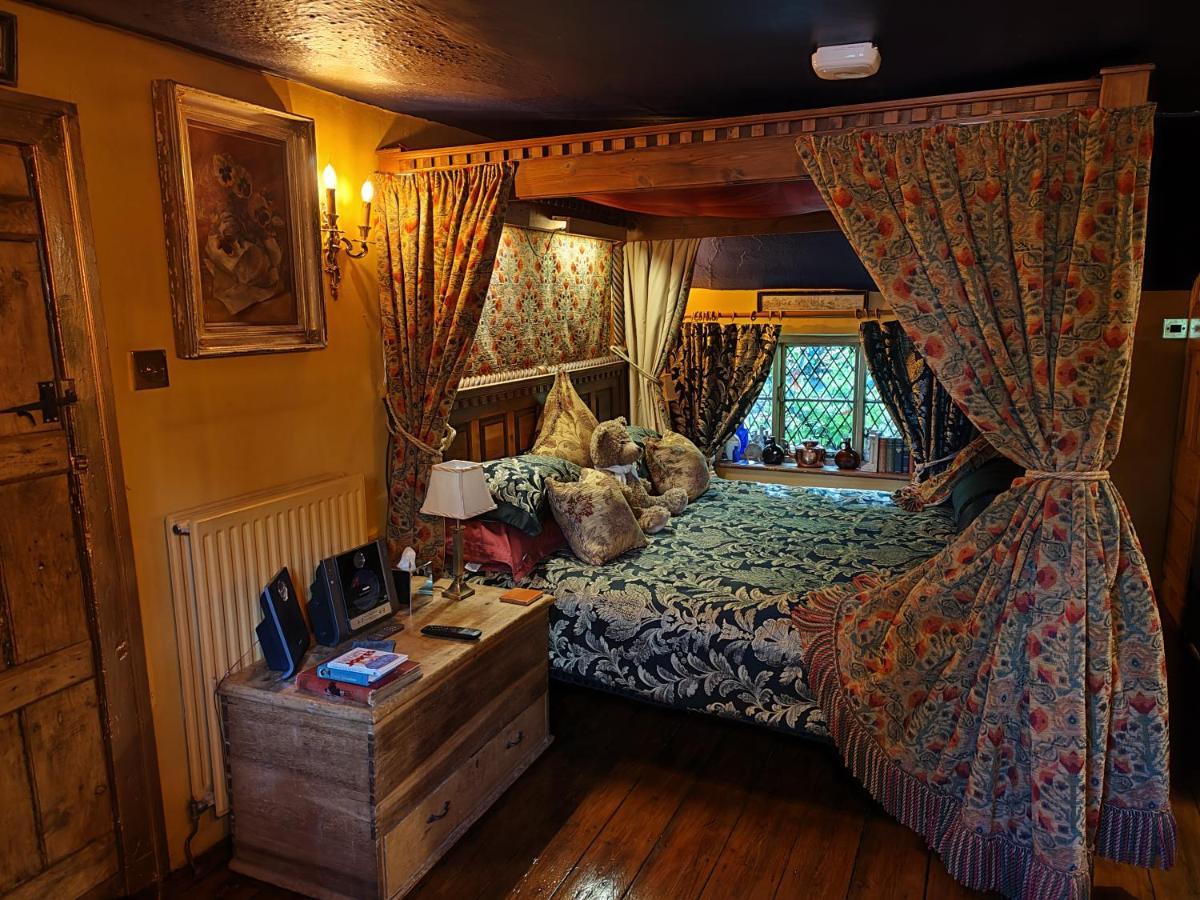 Wizards Thatch Luxury Suites Alderley Edge Esterno foto
