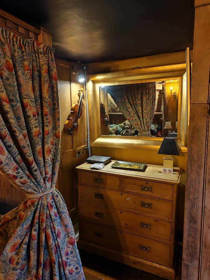 Wizards Thatch Luxury Suites Alderley Edge Esterno foto