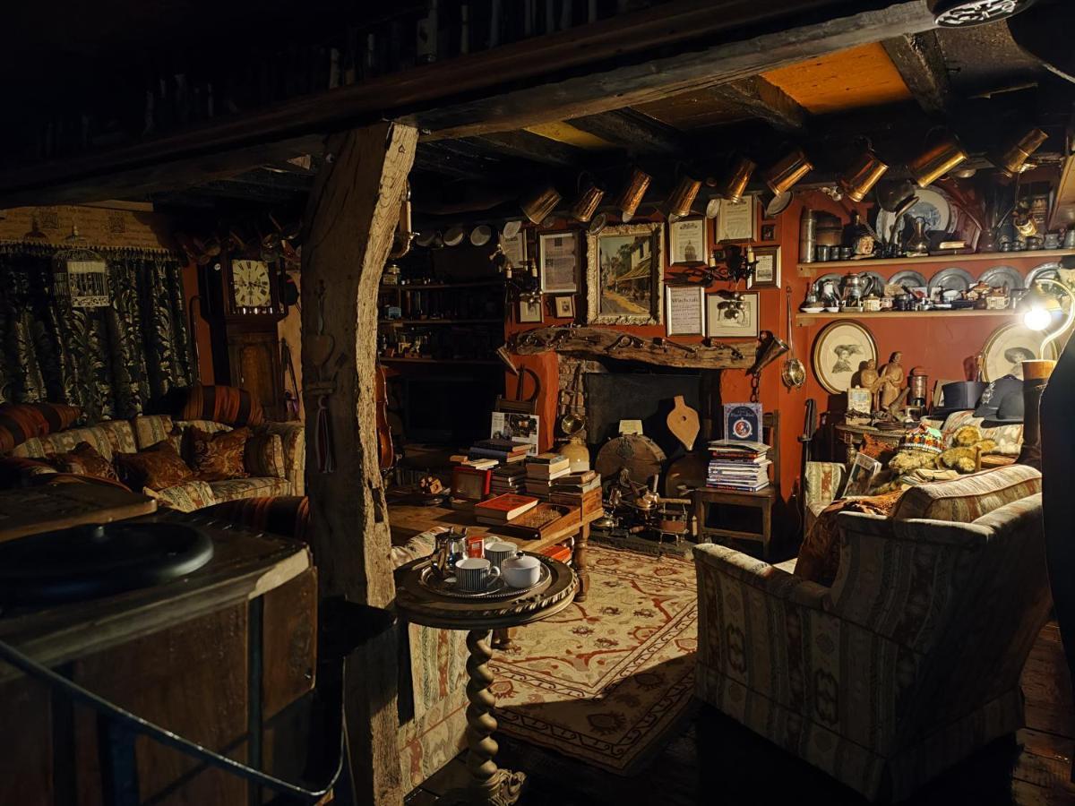 Wizards Thatch Luxury Suites Alderley Edge Esterno foto